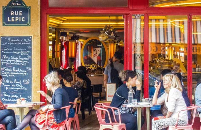 Cheap Flights - Café des 2 Moulins Cheap Flights - Café des 2 Moulins