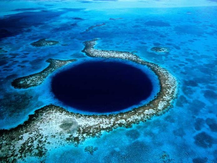 Cheap Flights - The Great Blue Hole, Belize